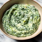 Creamed Spinach Recipe: Easy & Delicious Comfort Side Dish 2 Creamed spinach with garlic and cream cheese